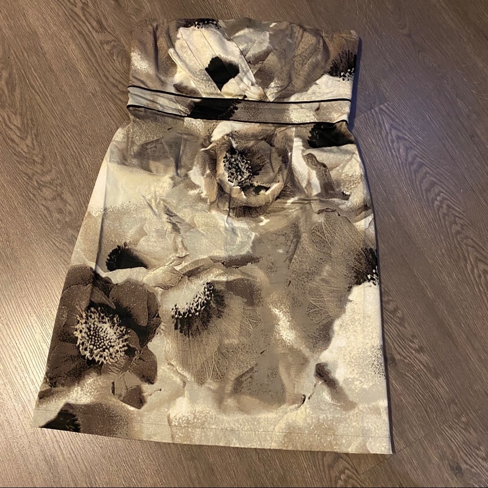 Beautiful strapless cocktail dress